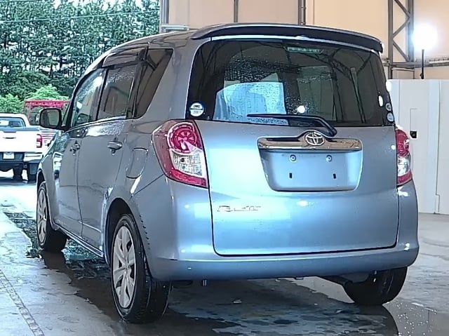 TOYOTA RACTIS photo 3