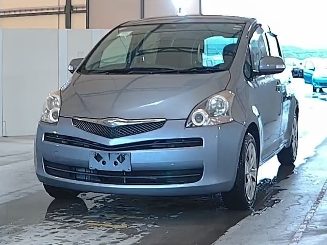TOYOTA RACTIS photo 2