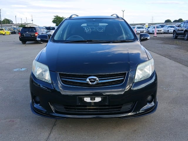 TOYOTA COROLLA FIELDER photo 2
