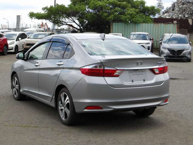 HONDA GRACE photo 3