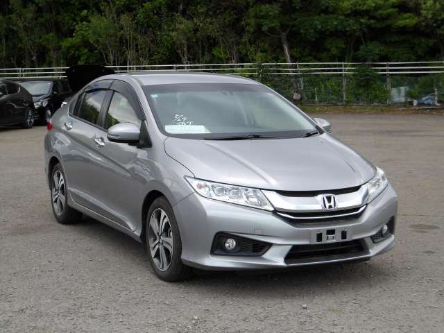 HONDA GRACE 2015
