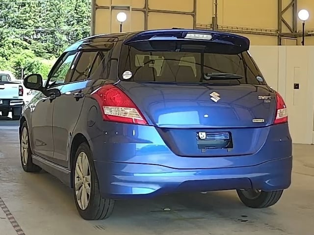 SUZUKI SWIFT photo 3
