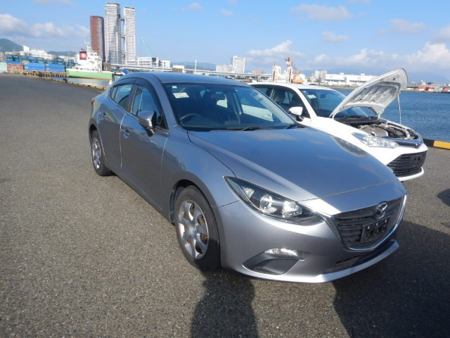 MAZDA AXELA 2015
