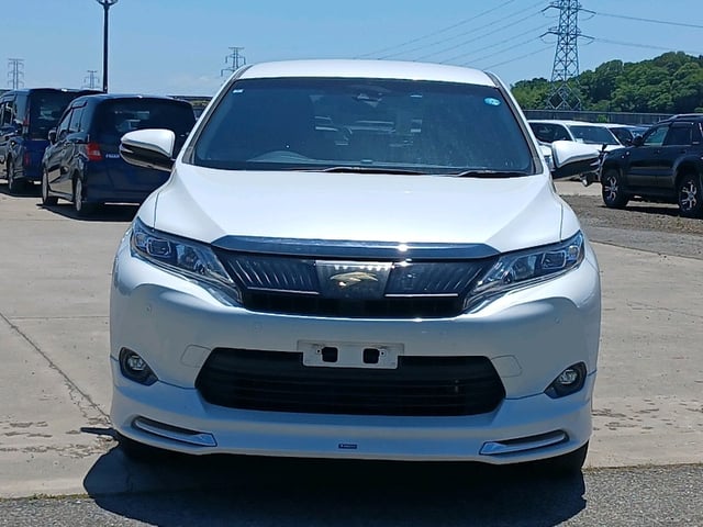TOYOTA HARRIER HYBRID photo 2