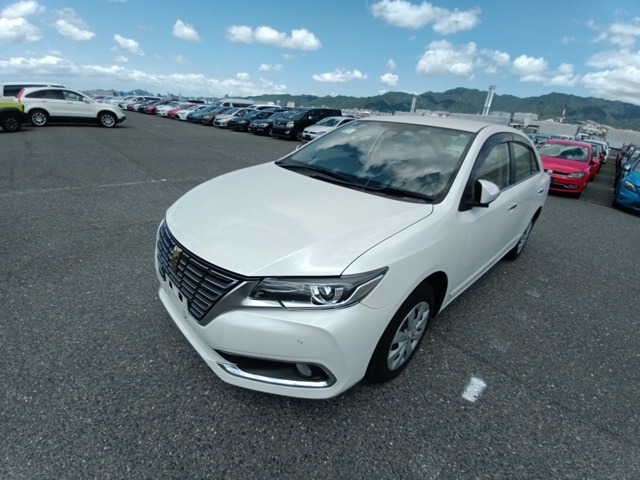 TOYOTA PREMIO photo 2