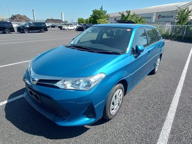 TOYOTA COROLLA FIELDER photo 2