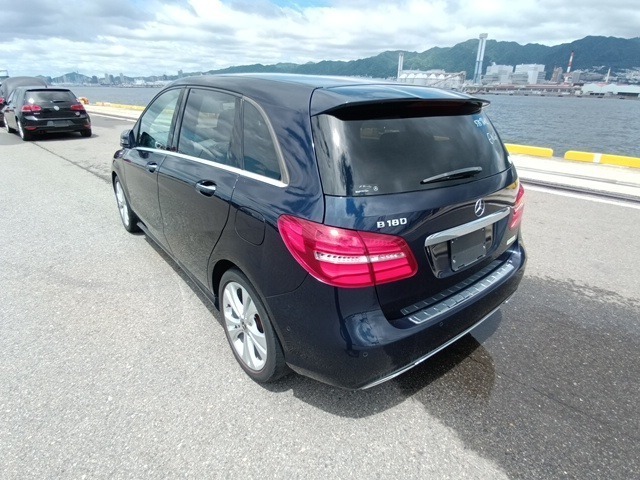 MERCEDES B CLASS photo 3