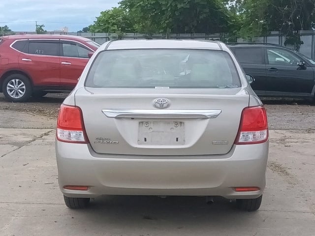 TOYOTA COROLLA AXIO photo 3