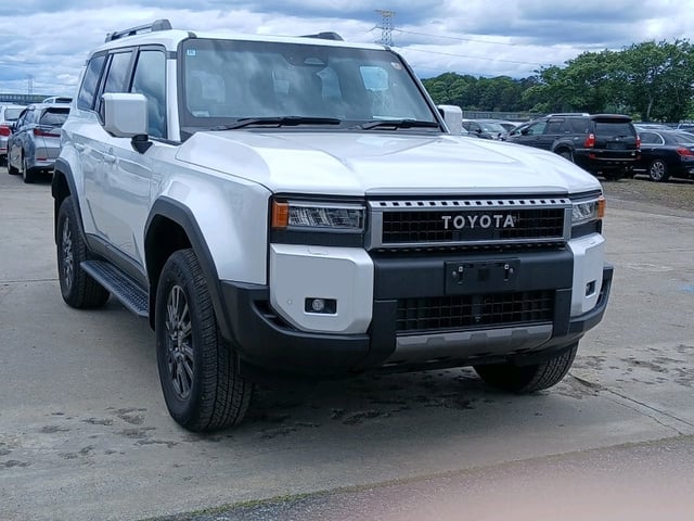 TOYOTA LAND CRUISER PRADO 2024