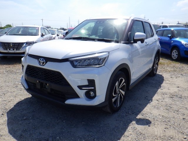 TOYOTA RAIZE photo 2