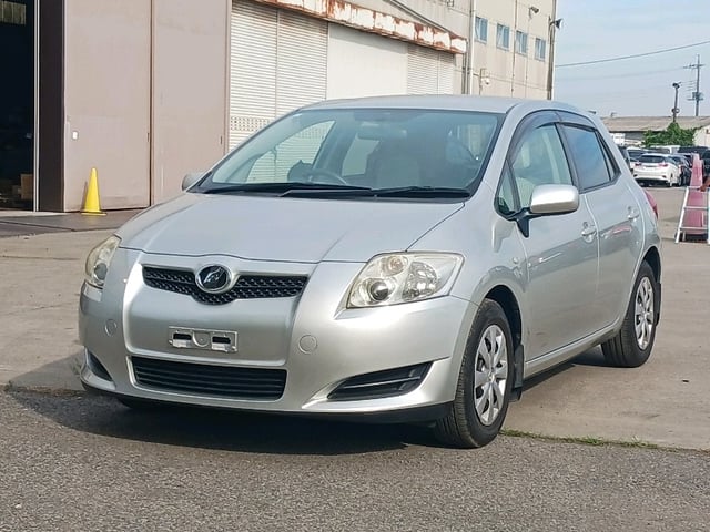 TOYOTA AURIS photo 3