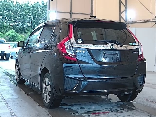 HONDA FIT HYBRID photo 3