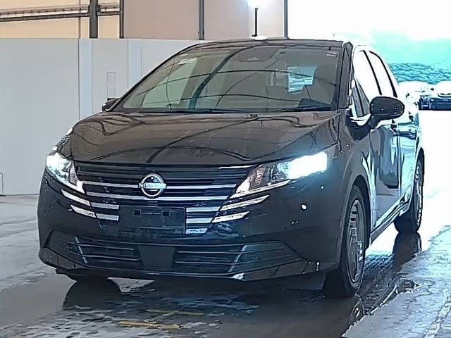 NISSAN NOTE photo 2