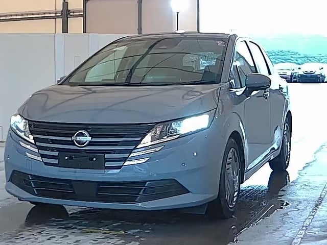 NISSAN NOTE photo 2