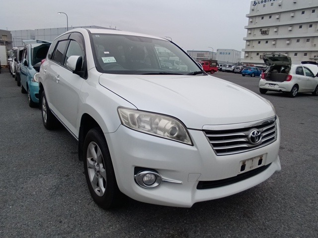 TOYOTA VANGUARD 2011