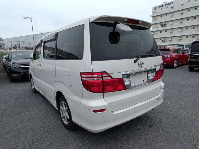 TOYOTA ALPHARD photo 3