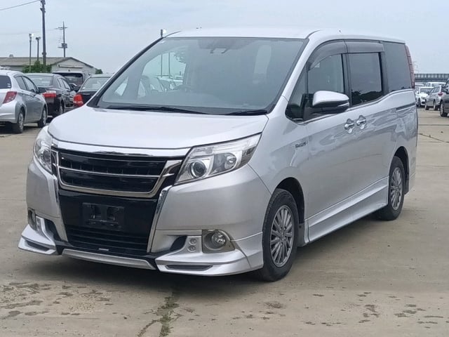 TOYOTA ESQUIRE photo 3