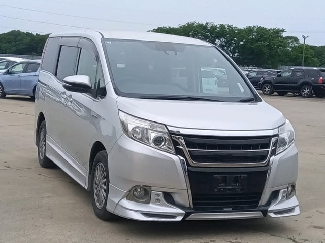TOYOTA ESQUIRE 2017
