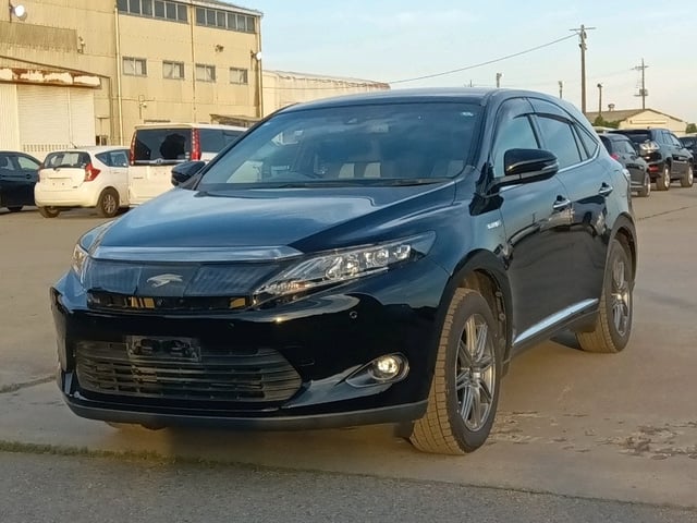 TOYOTA HARRIER HYBRID photo 3