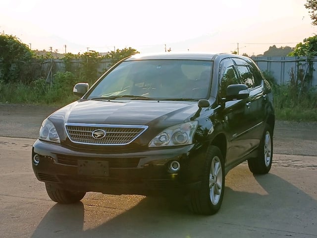 TOYOTA HARRIER HYBRID photo 3