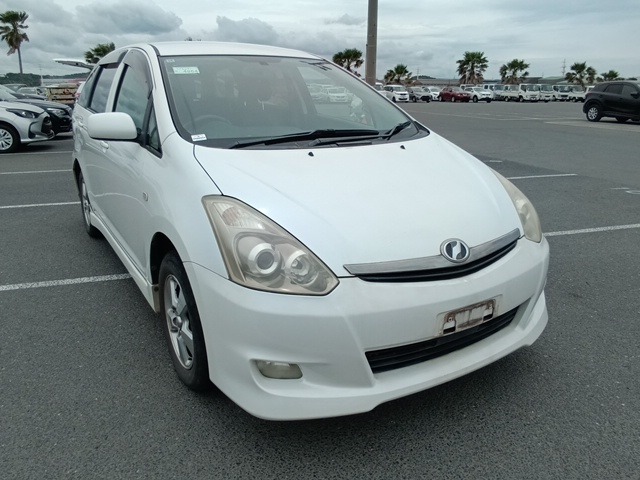 TOYOTA WISH 2008
