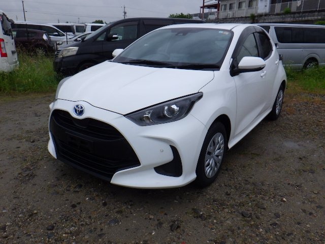 TOYOTA YARIS photo 2