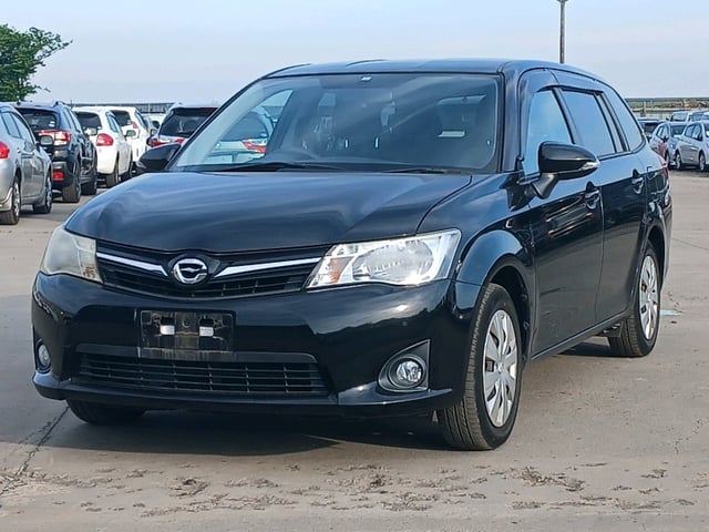 TOYOTA COROLLA FIELDER photo 3