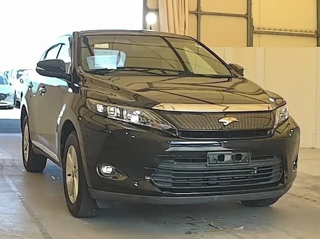 TOYOTA HARRIER 2017