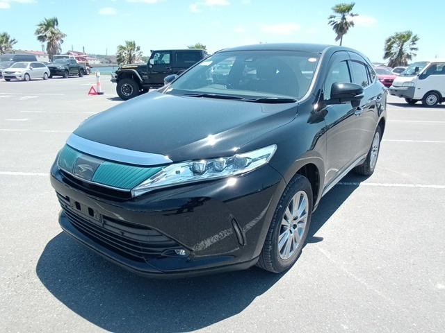 TOYOTA HARRIER photo 2