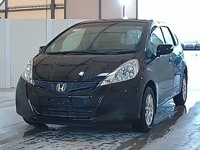 HONDA FIT photo 2
