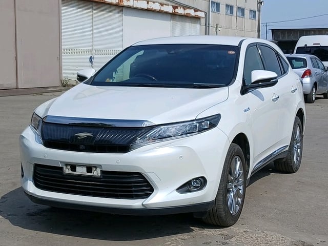 TOYOTA HARRIER HYBRID photo 3