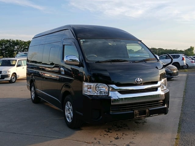 TOYOTA HIACE WAGON 2017