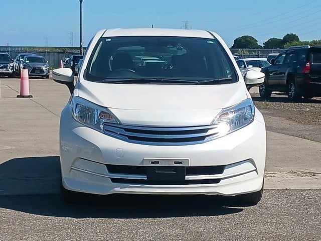 NISSAN NOTE photo 2