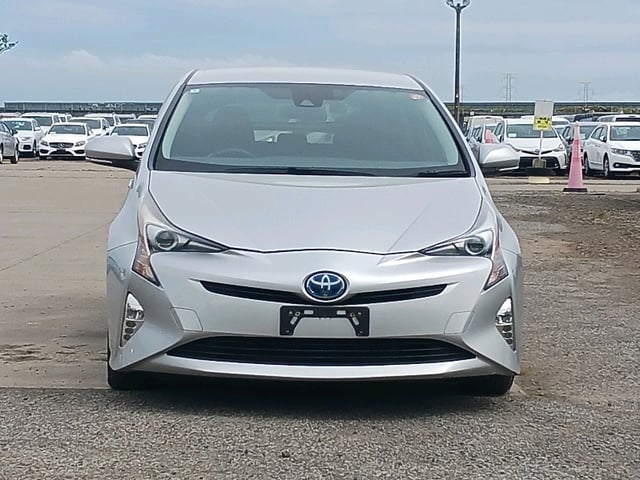 TOYOTA PRIUS photo 2