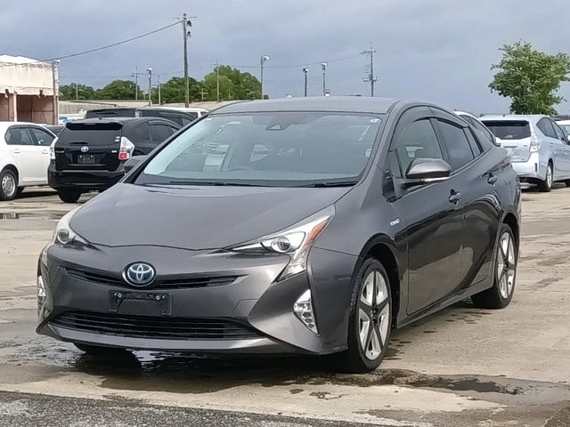 TOYOTA PRIUS photo 3