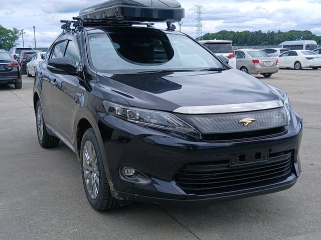 TOYOTA HARRIER HYBRID 2017