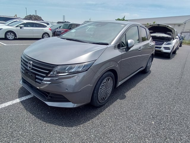 NISSAN NOTE photo 2