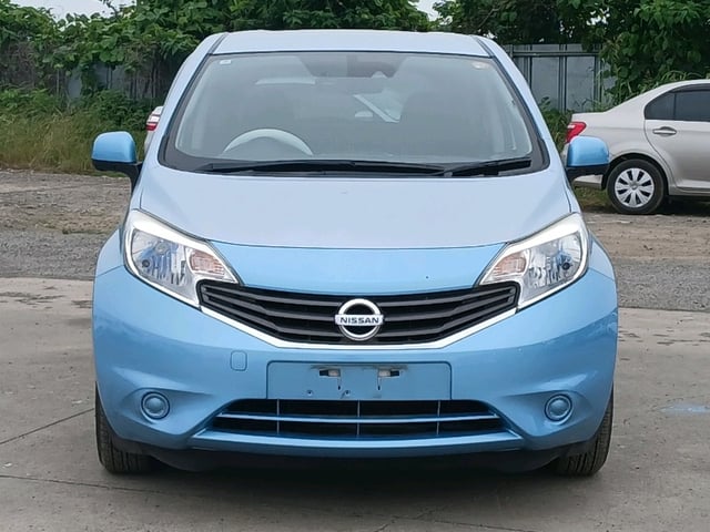 NISSAN NOTE photo 2