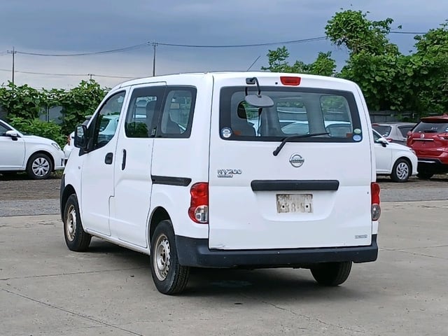 NISSAN NV200VANETTE VAN 2010