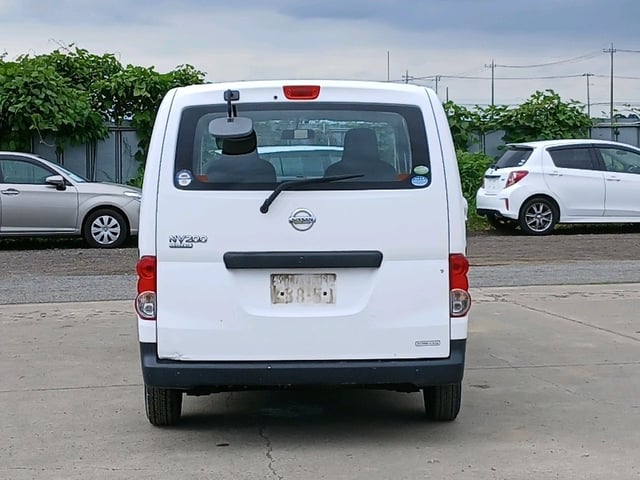 NISSAN NV200VANETTE VAN photo 2
