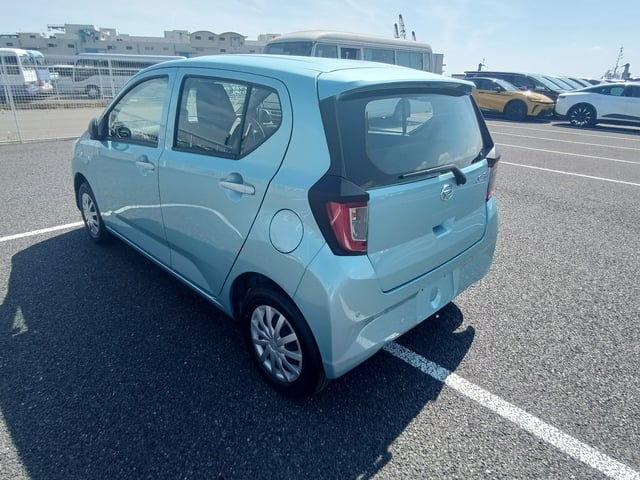 DAIHATSU MIRA ES photo 3