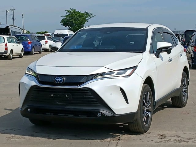 TOYOTA HARRIER HYBRID photo 3