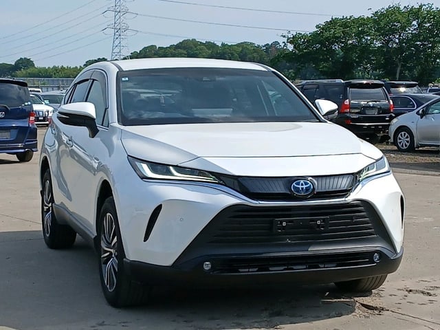 TOYOTA HARRIER HYBRID 2020