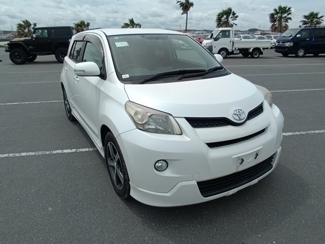 TOYOTA IST 2007