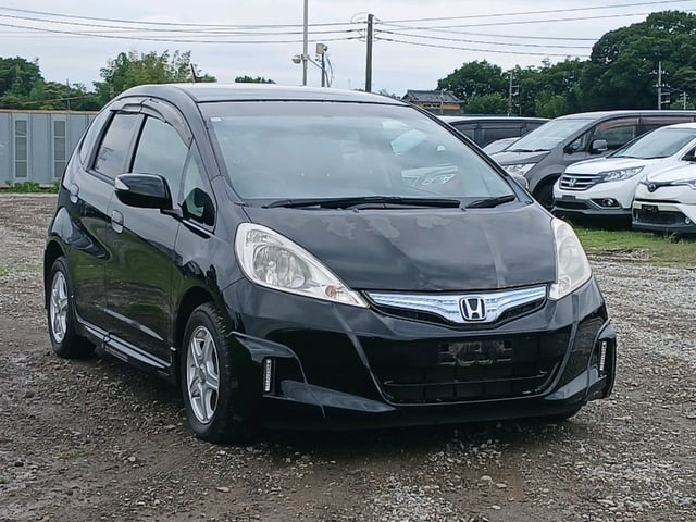 HONDA FIT HYBRID 2011