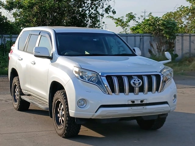 TOYOTA LAND CRUISER PRADO 2014