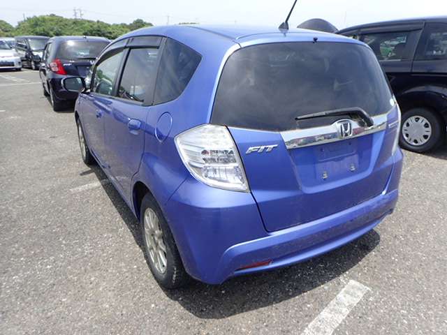 HONDA FIT HYBRID photo 3