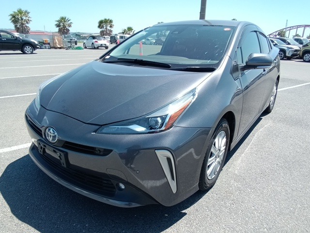 TOYOTA PRIUS photo 2