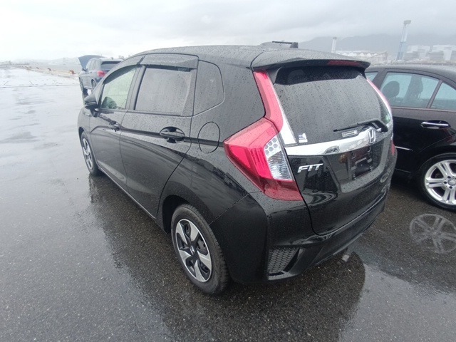 HONDA FIT HYBRID photo 3