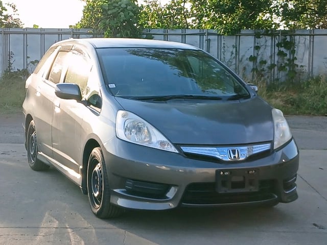 HONDA FIT SHUTTLE HYBRID 2012